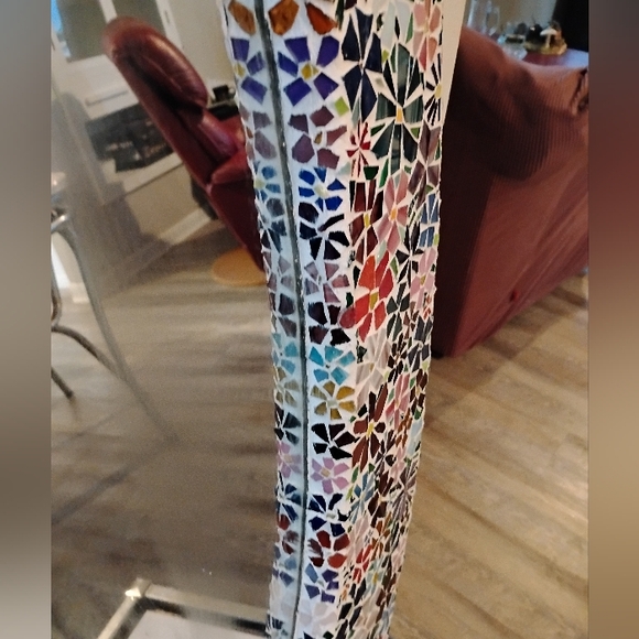 Mosaic Floral mirror. - Picture 2 of 2